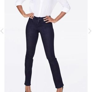 NYDJ Marilyn Straight Jeans In Petite